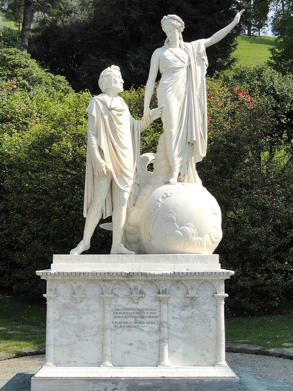 Statue in Villa Melzi (Bellagio)
